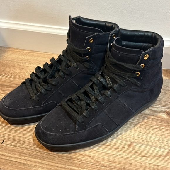 Saint Laurent - Picture 2 of 3